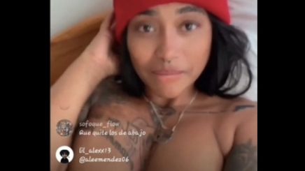 Erika Sofoke desnuda y Puta en Live de Instagram